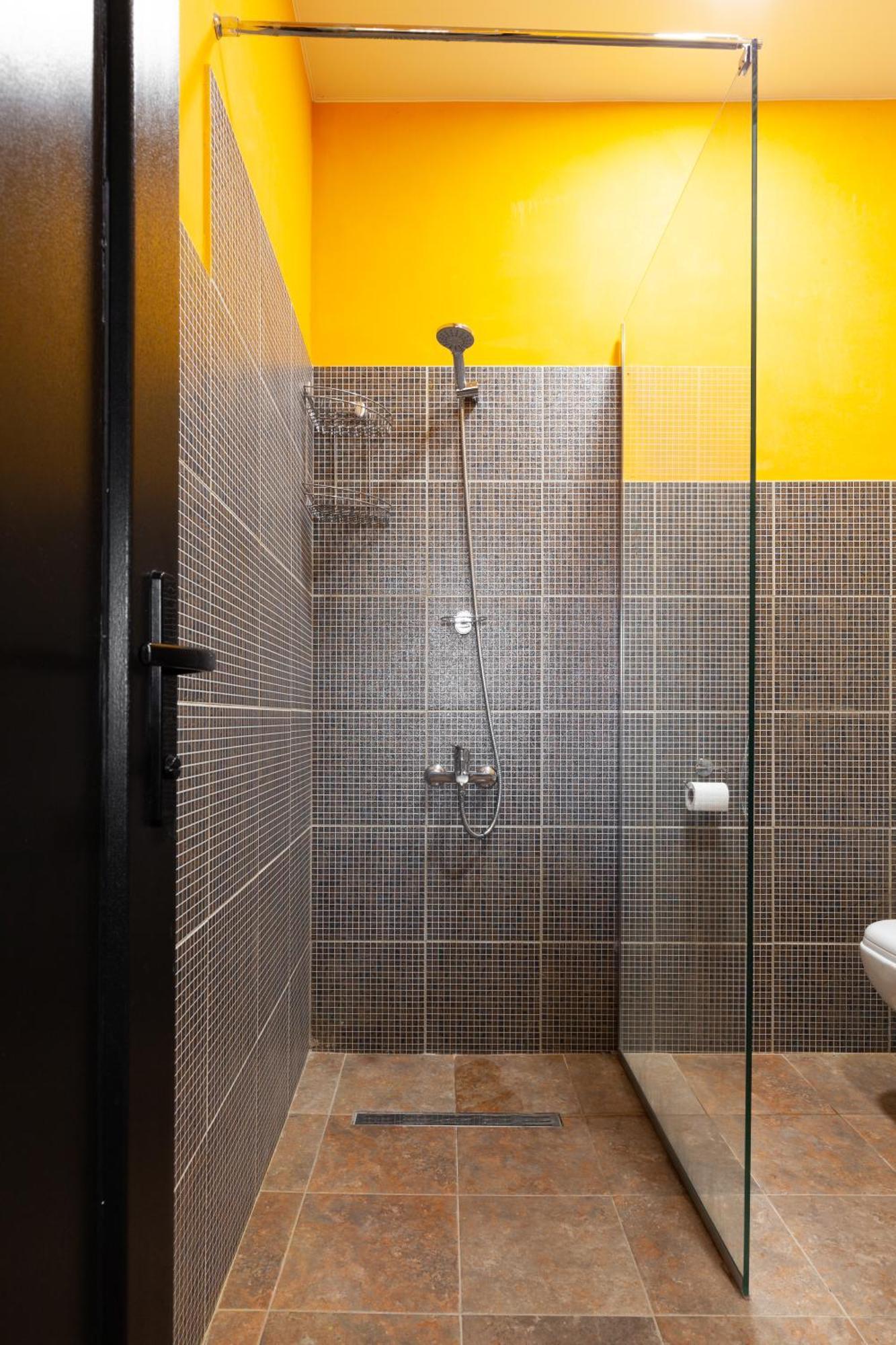 Stepin Garden Apartment Kutaisi Ngoại thất bức ảnh
