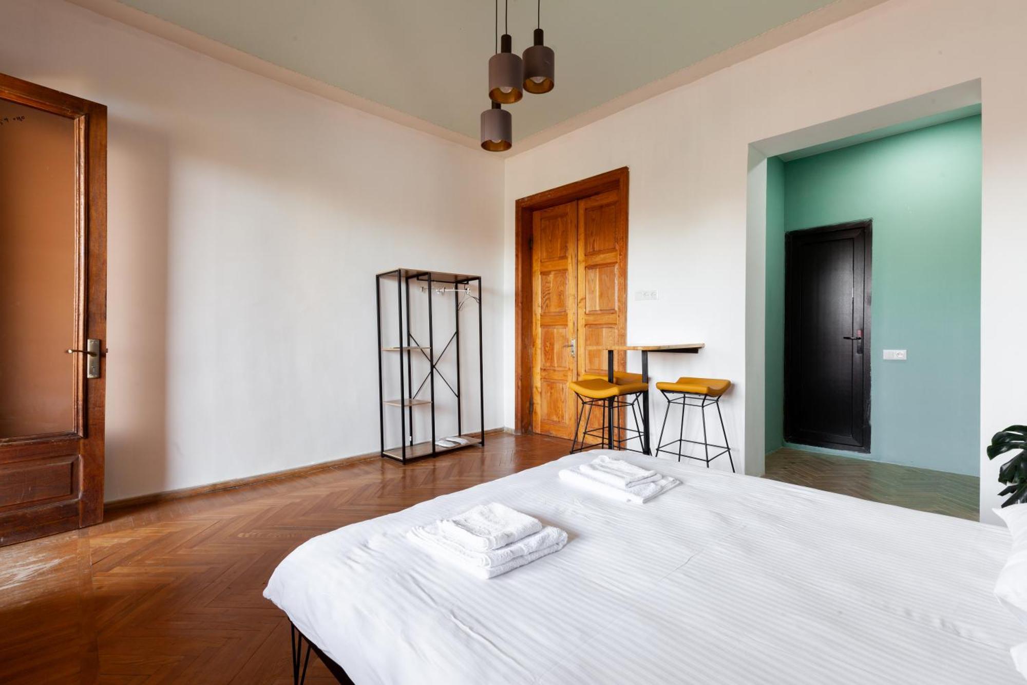 Stepin Garden Apartment Kutaisi Ngoại thất bức ảnh